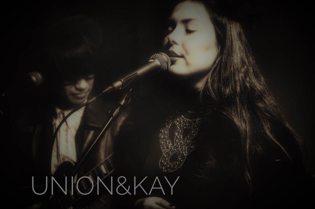 slideshow-image-of-U&K